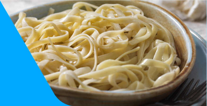 Carbohydrates - Fettuccine with white beans, arugula and carrots (meatless meal)