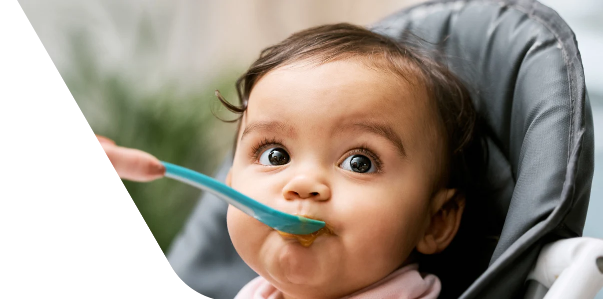 When to Start Solids: Signs Your Baby is Ready