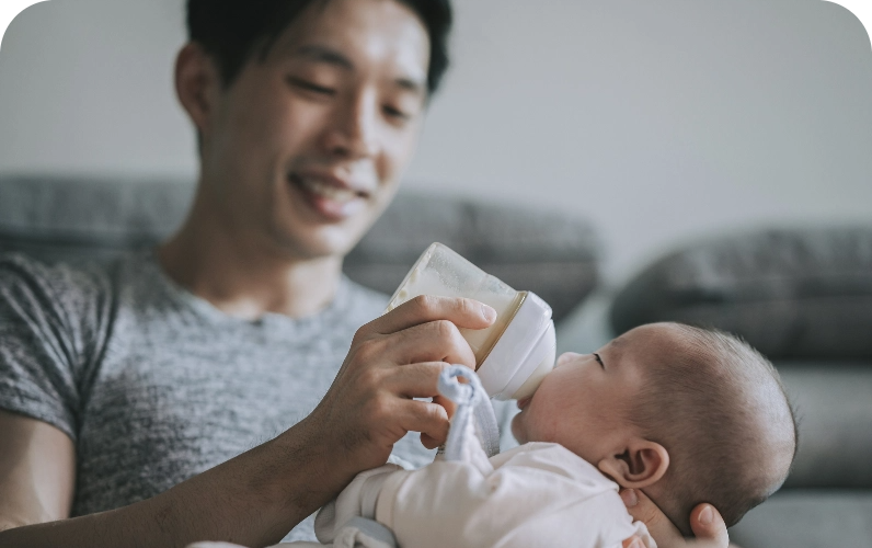 Transitioning from breast to bottle: Timing & Tips